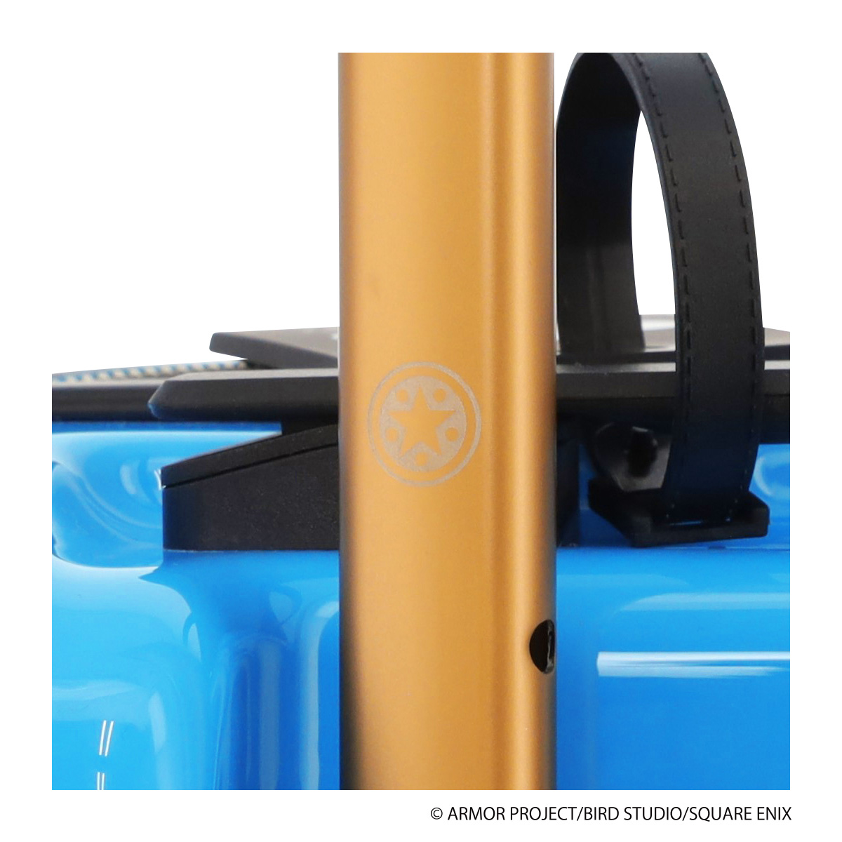 ちいさなメダルが隠されている