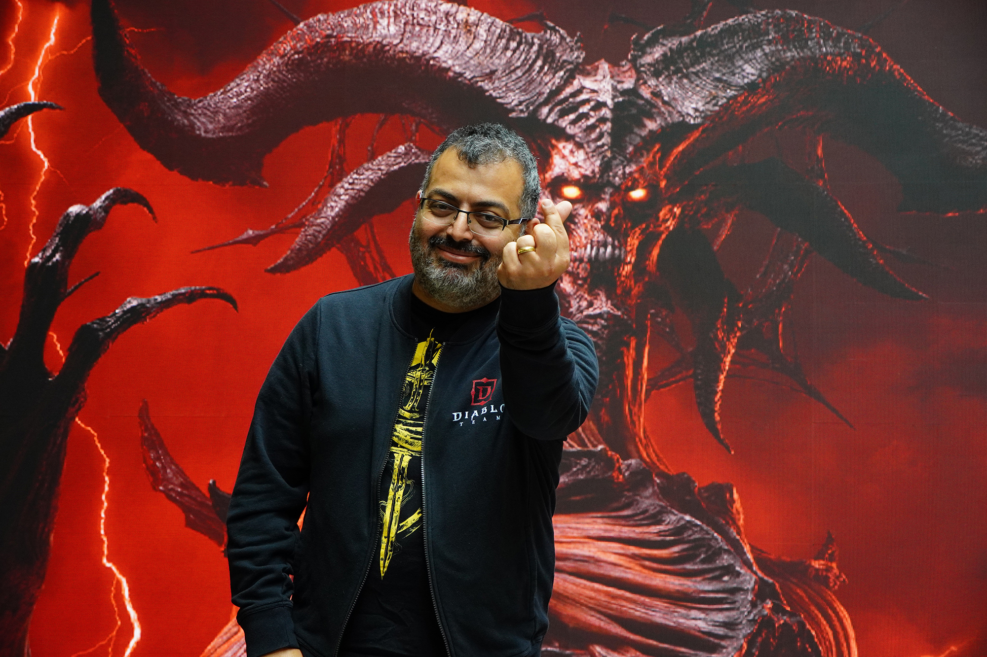 アソシエイトゲームディレクターのZaven Haroutunian氏