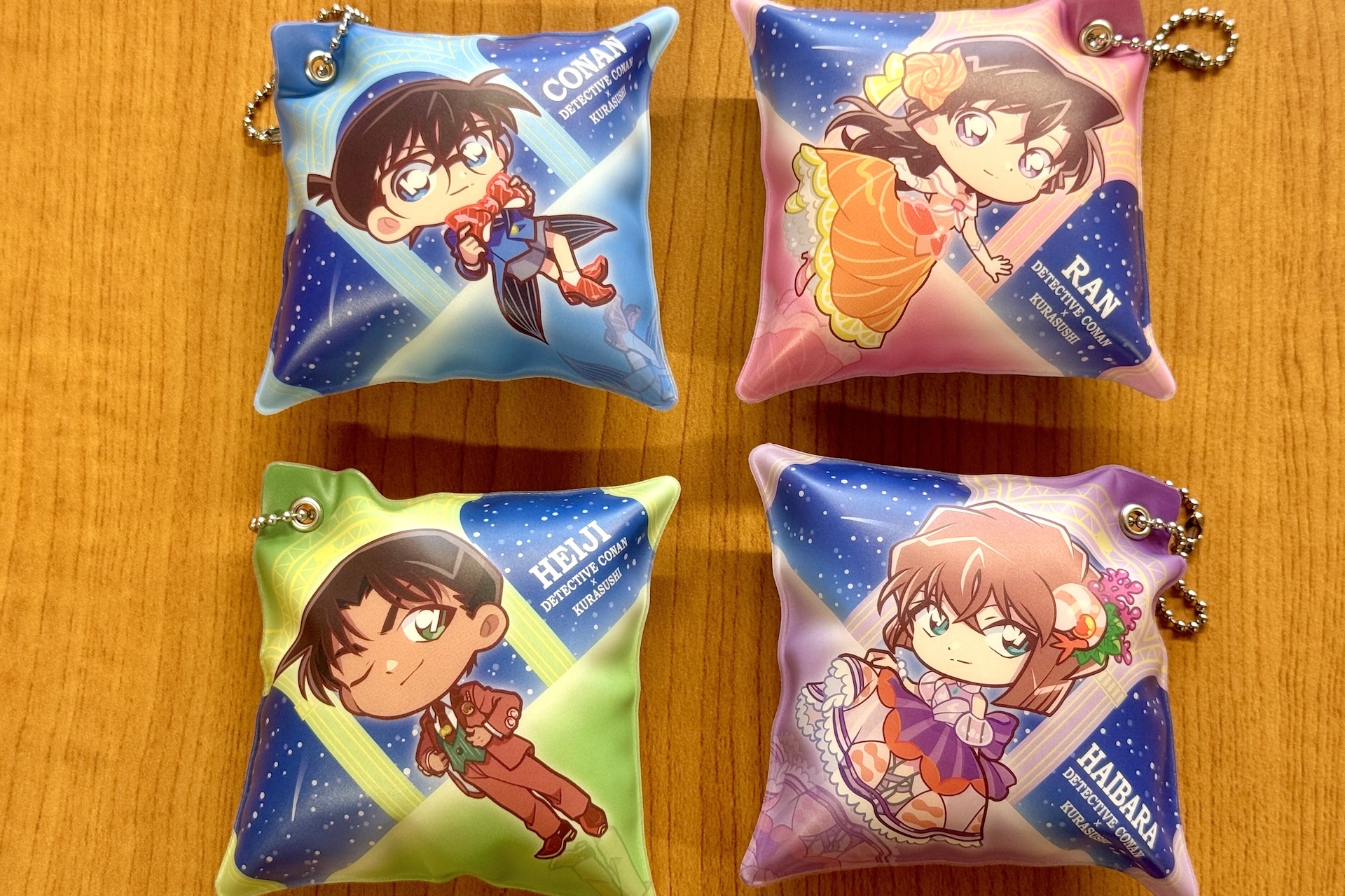 クッションチャームは全4種