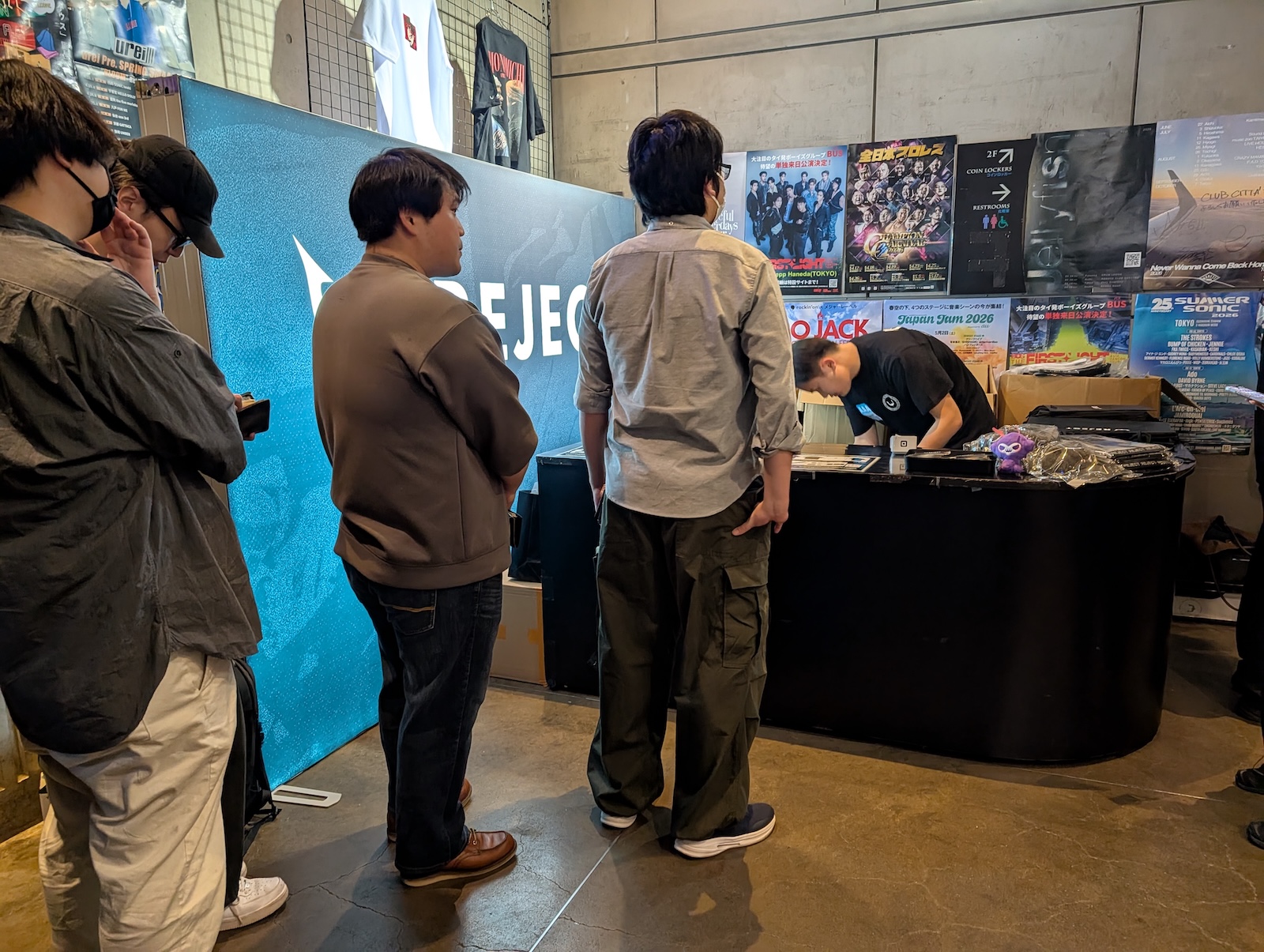 REJECT公式物販の様子