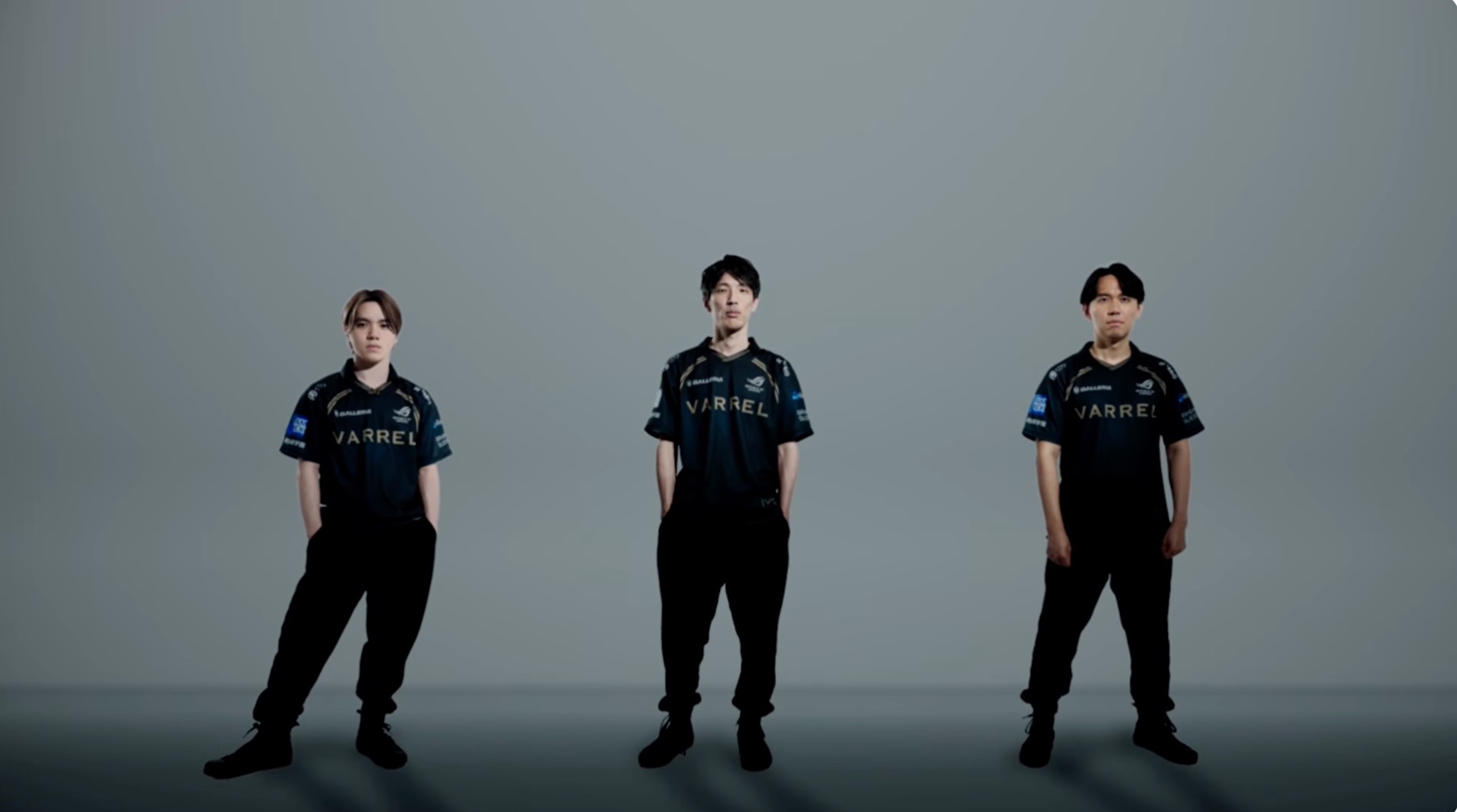 公開されたPVではマゴ選手、ときど選手と共に3人のショットも
