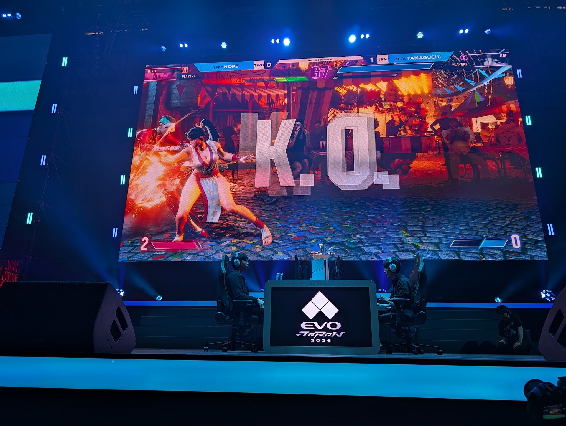 「スト6」部門FINALSは全て3本先取のBO5形式で試合が行われた
