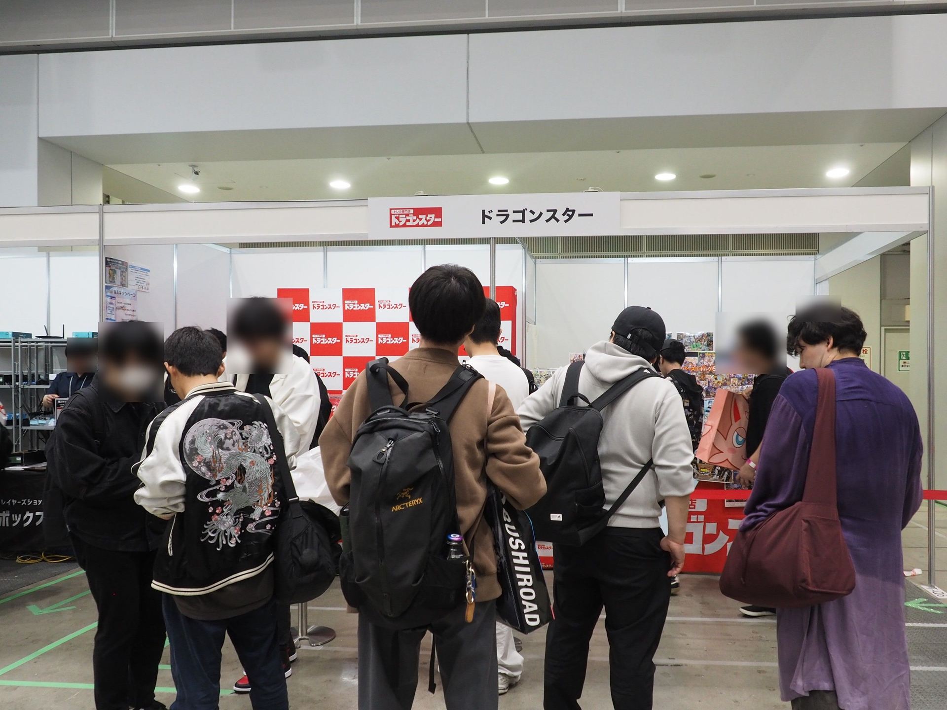 トレカ専門店ドラゴンスターのブース