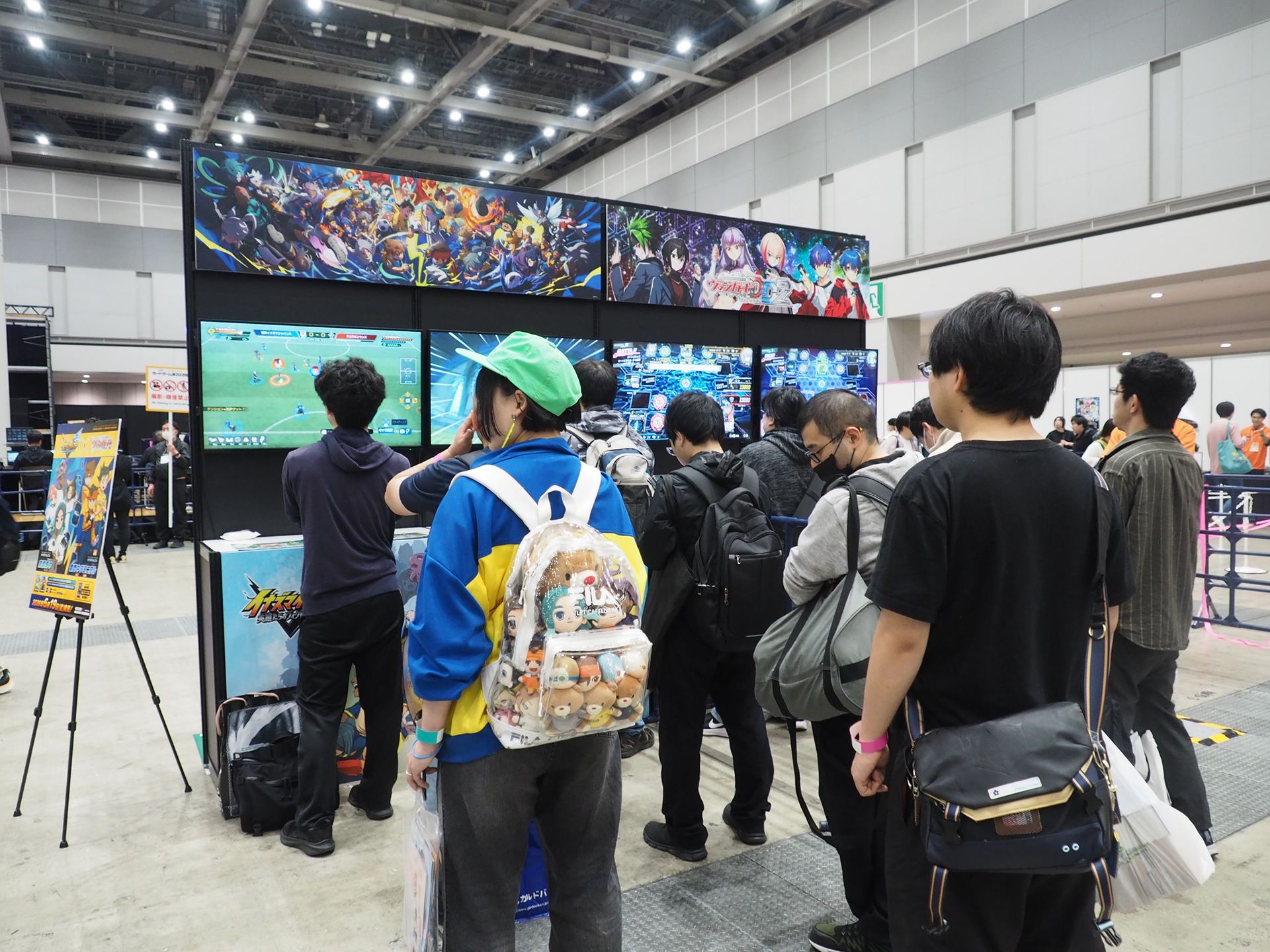 「イナズマイレブン 英雄たちのヴィクトリーロード」と「カードファイト!! ヴァンガード ディアデイズ2」の試遊コーナー