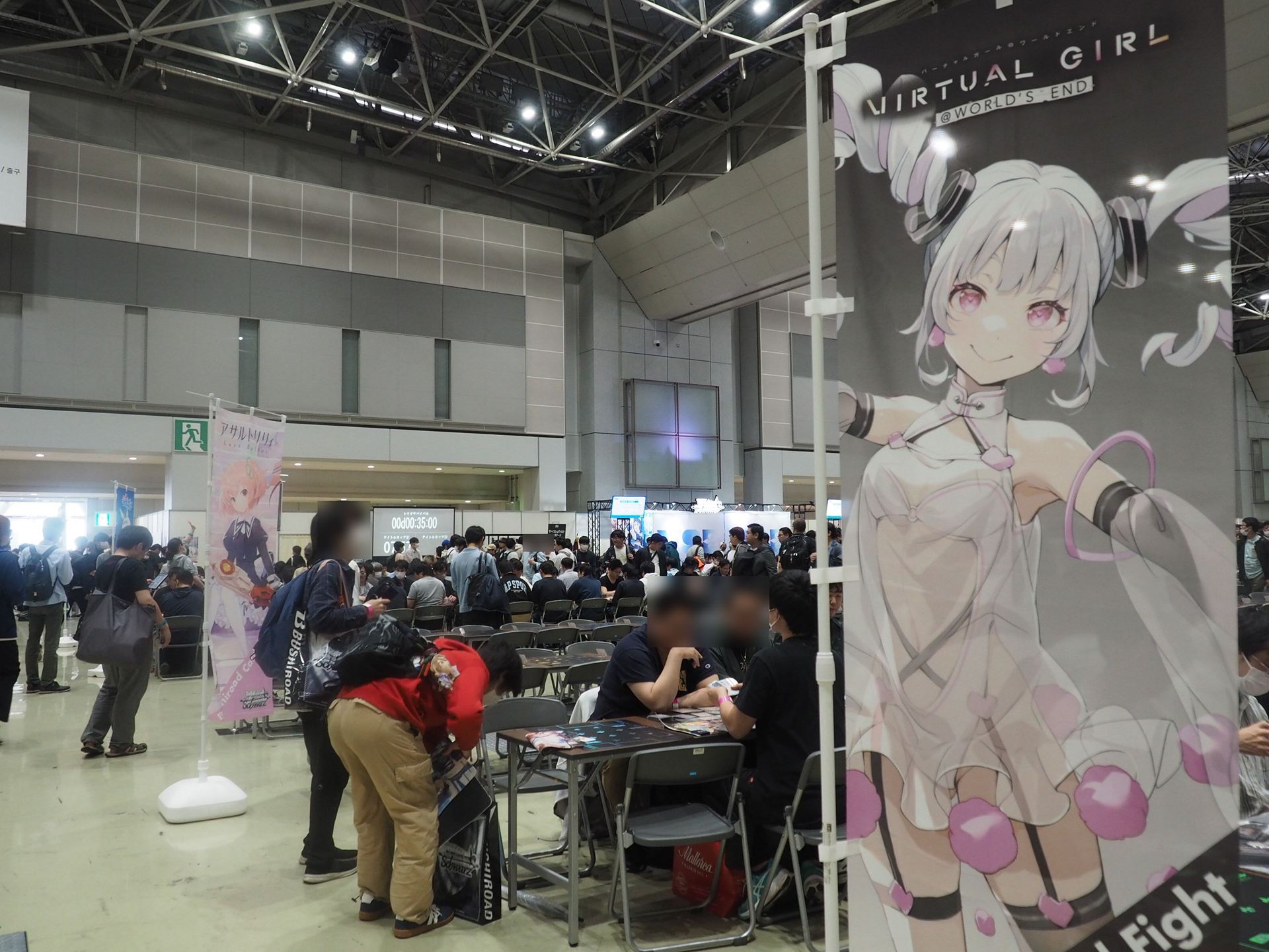 「ヴァイスシュヴァルツ」はクロスオーバータイプのTCGであり、さまざまなタイトルとコラボしている