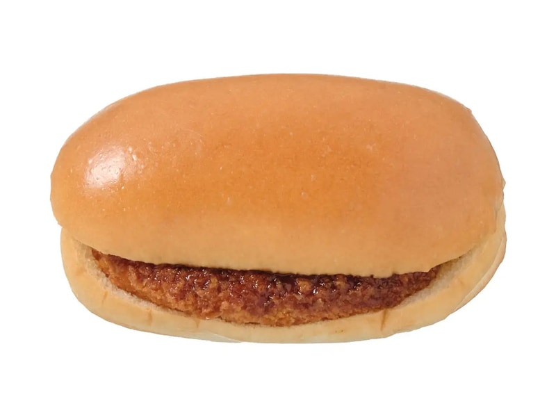 旨味のあるコロッケを程よいスパイス感と甘味のあるソースで味付けし、ふんわりしたパン生地にサンドした惣菜パン