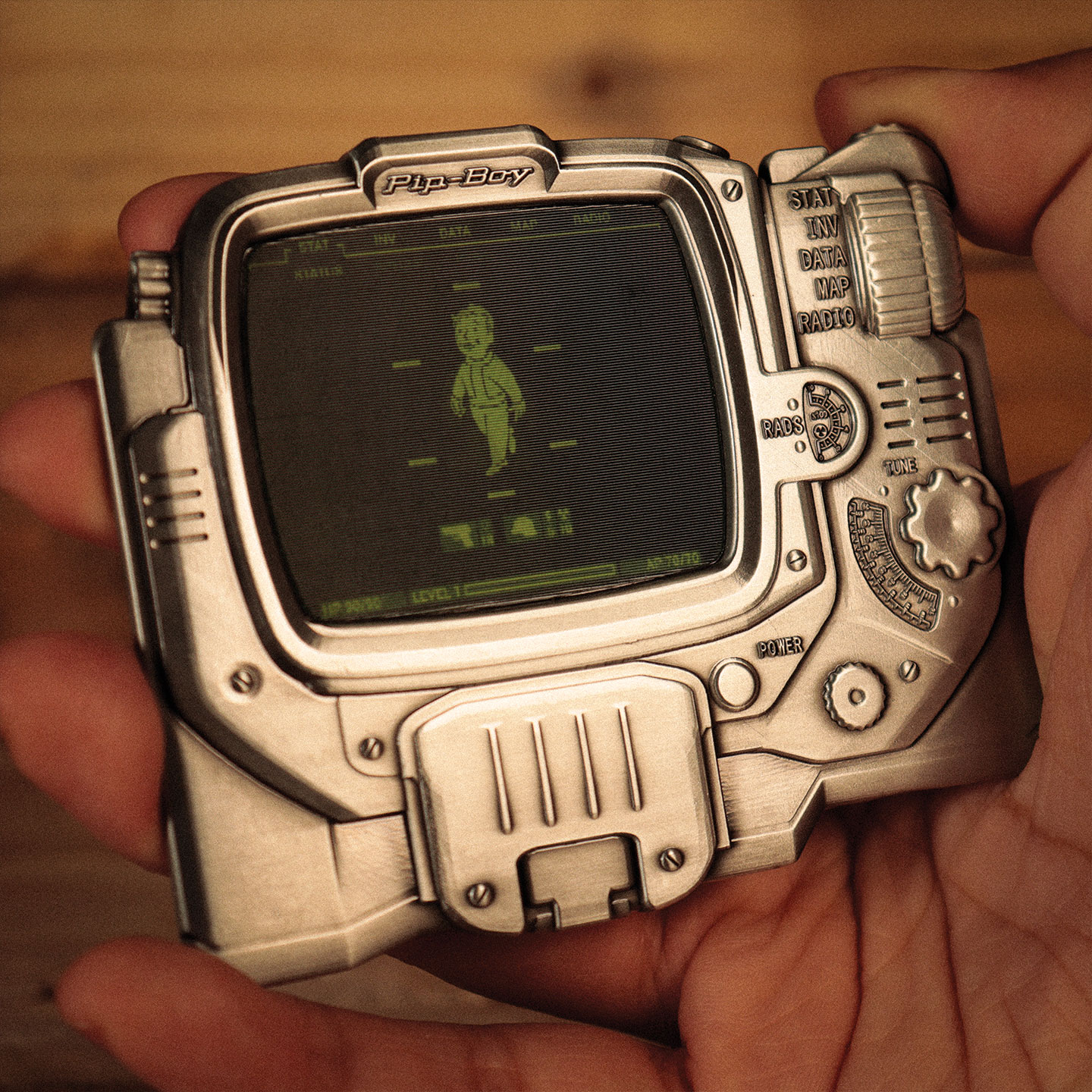 「Fallout Pip-Boy レンチキュラー インゴット（シリアルナンバー入り）」6,600円