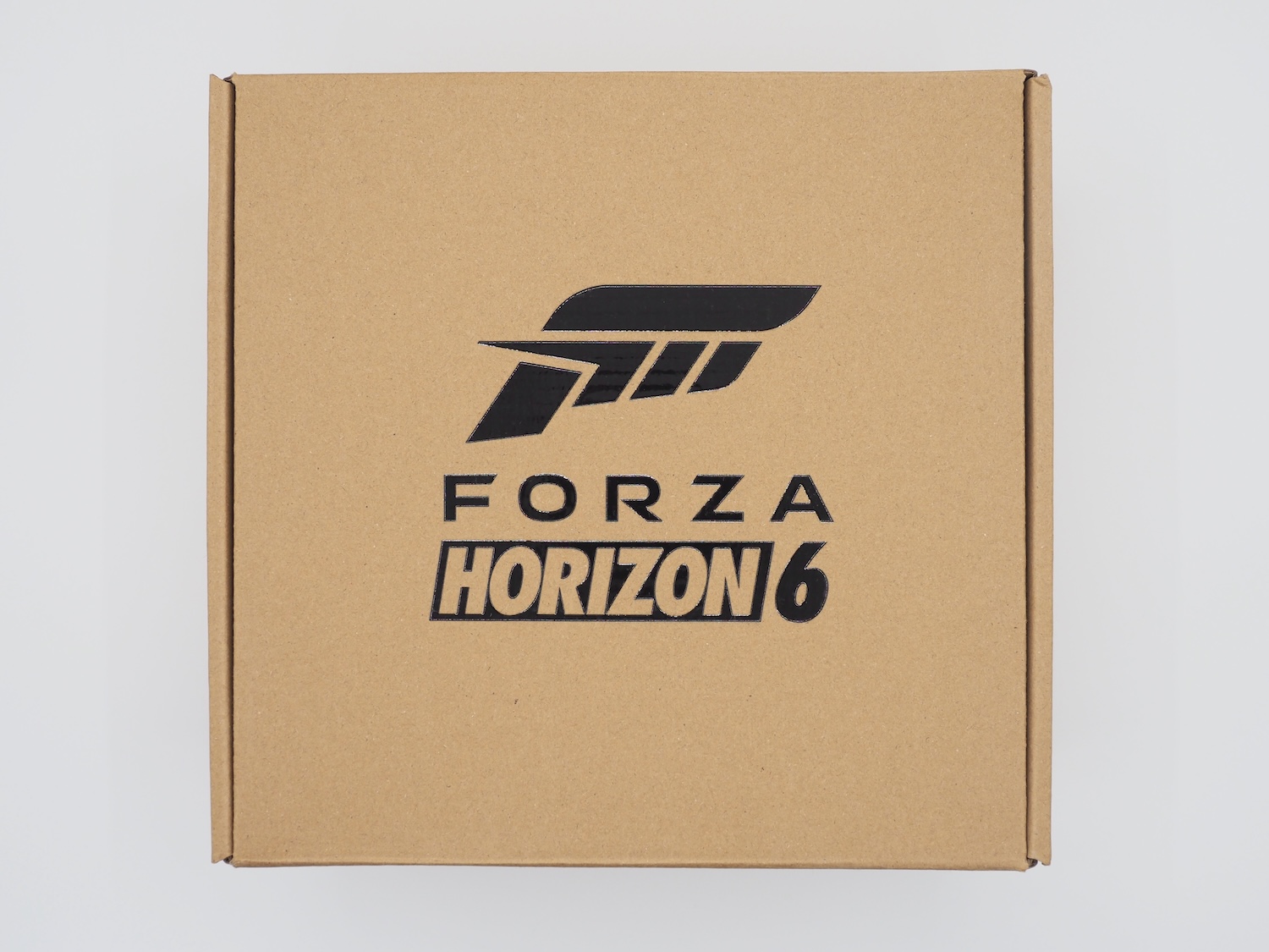「Forza Horizon 6」ロゴ入りのボックスが到着
