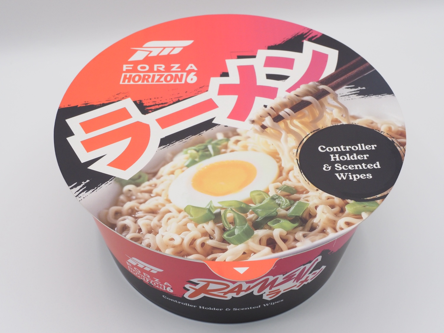 ぱっと見は普通のカップ麺だが……