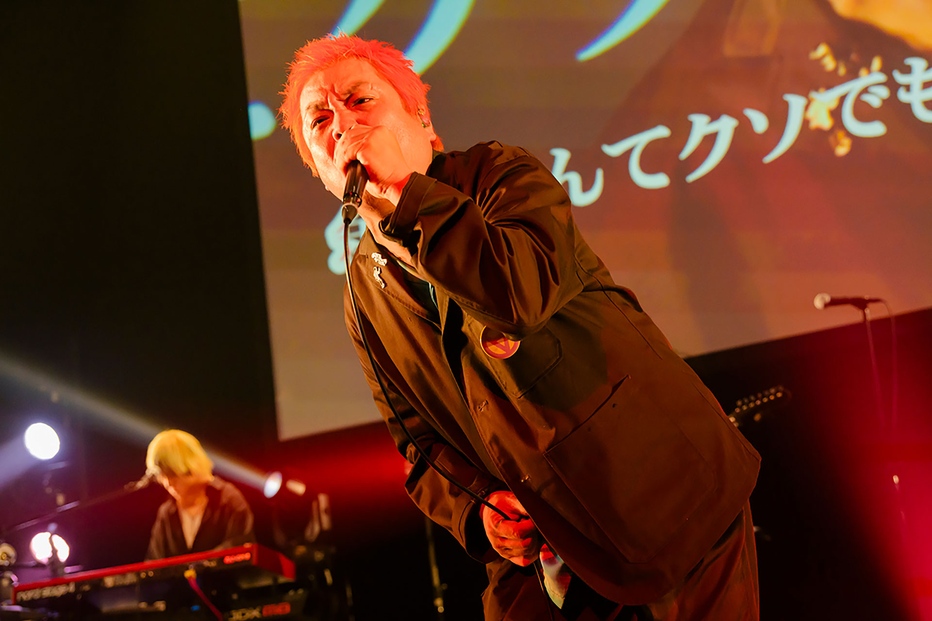 アンコールではN∀OKIさん（ROTTENGRAFFTY）もステージに登場！