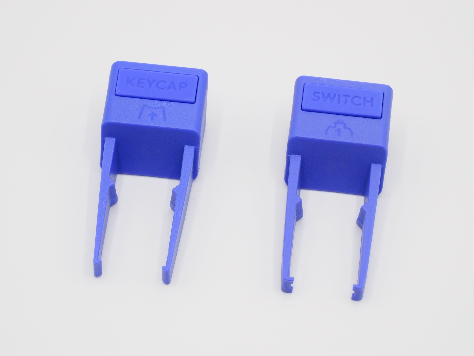 付属品として2つのプラーを同梱