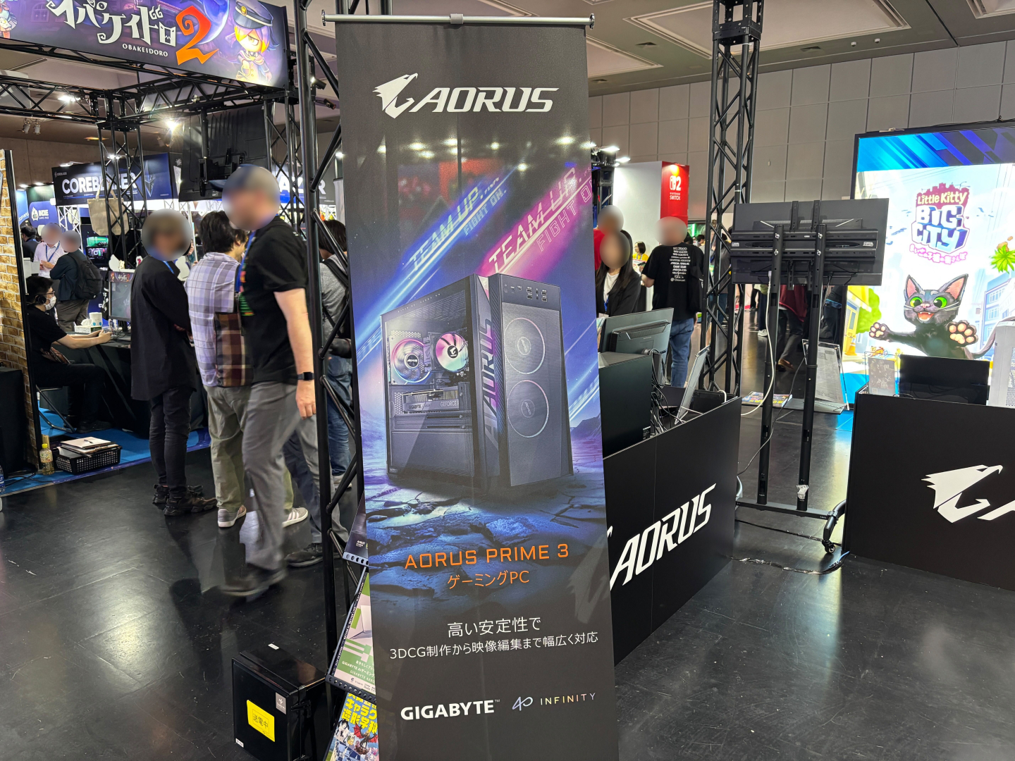 GIGABYTEの製品を使って各メーカーのタイトルを試遊できるブースになっていた