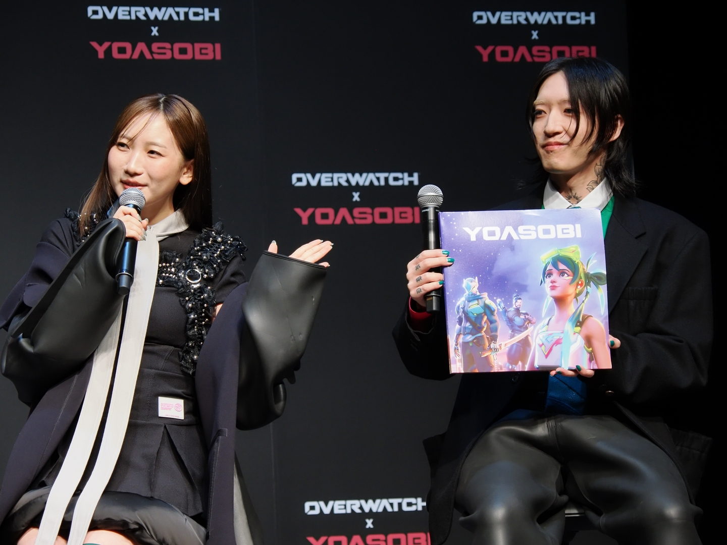 「オーバーウォッチフォントのYOASOBIにテンションが上がります（笑）」とはしゃぐYOASOBIの2人