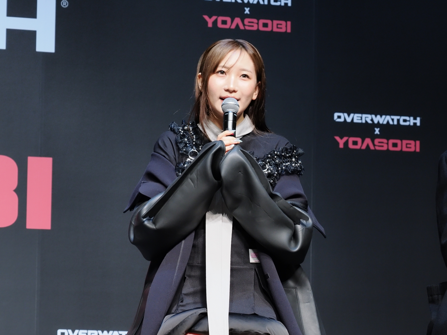 ikuraさん「今回オーバーウォッチやYOASOBIに触れてみたいと思った方にも、より深く世界観を楽しんでもらえるような楽曲になってくれたら良いなと思います」