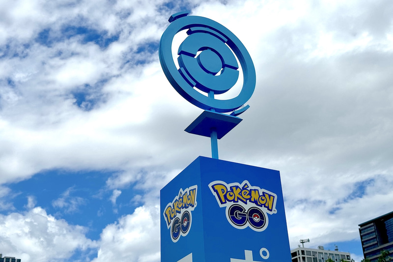 リアルポケストップがいろんなところに設置されている。電源が用意されていてスマホの充電などが可能だ