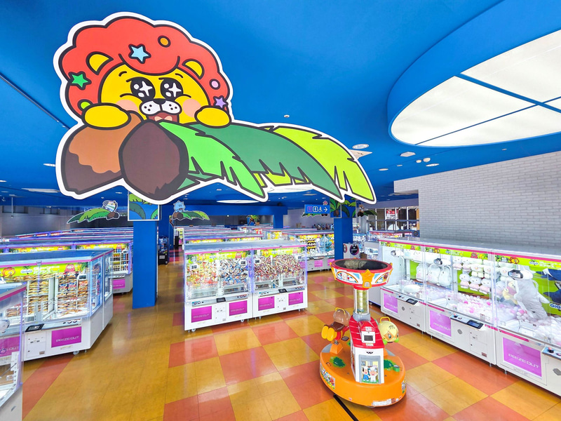 「GiGOクレーンゲームオアシス」へのリニューアルに伴い、クレーンゲームの景品ラインナップを一新。日用品や食品、お菓子といった“毎日使える景品”が大幅に拡充された