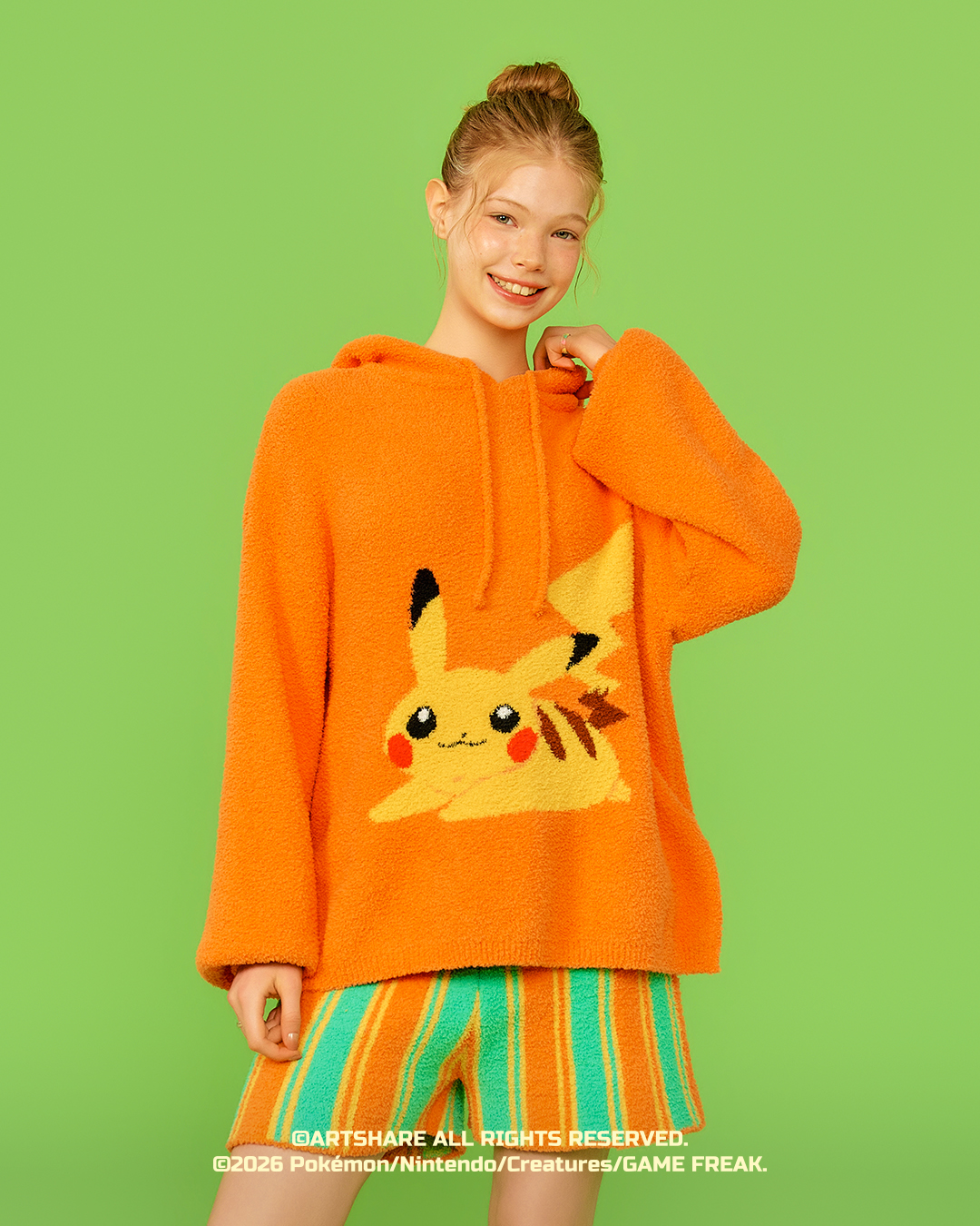価格：各12,290円