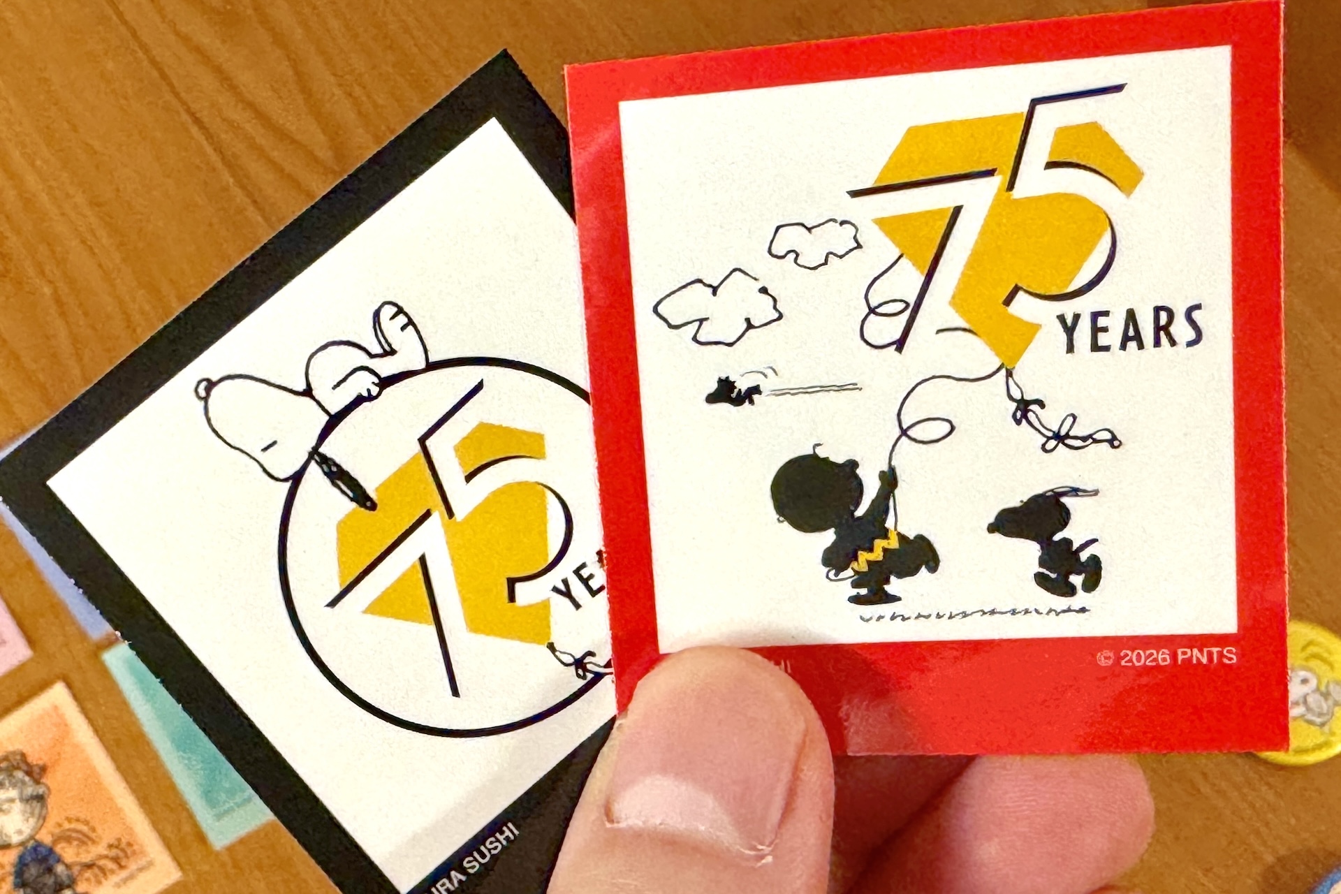 「PEANUTS」75周年記念ロゴのデザインも用意されている