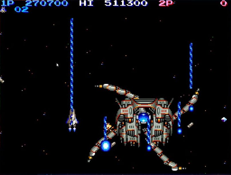 こちらはステージ2のボス、テトラン。4本のアームを時計回りに回転させつつ、弾もどんどん撃ってくる