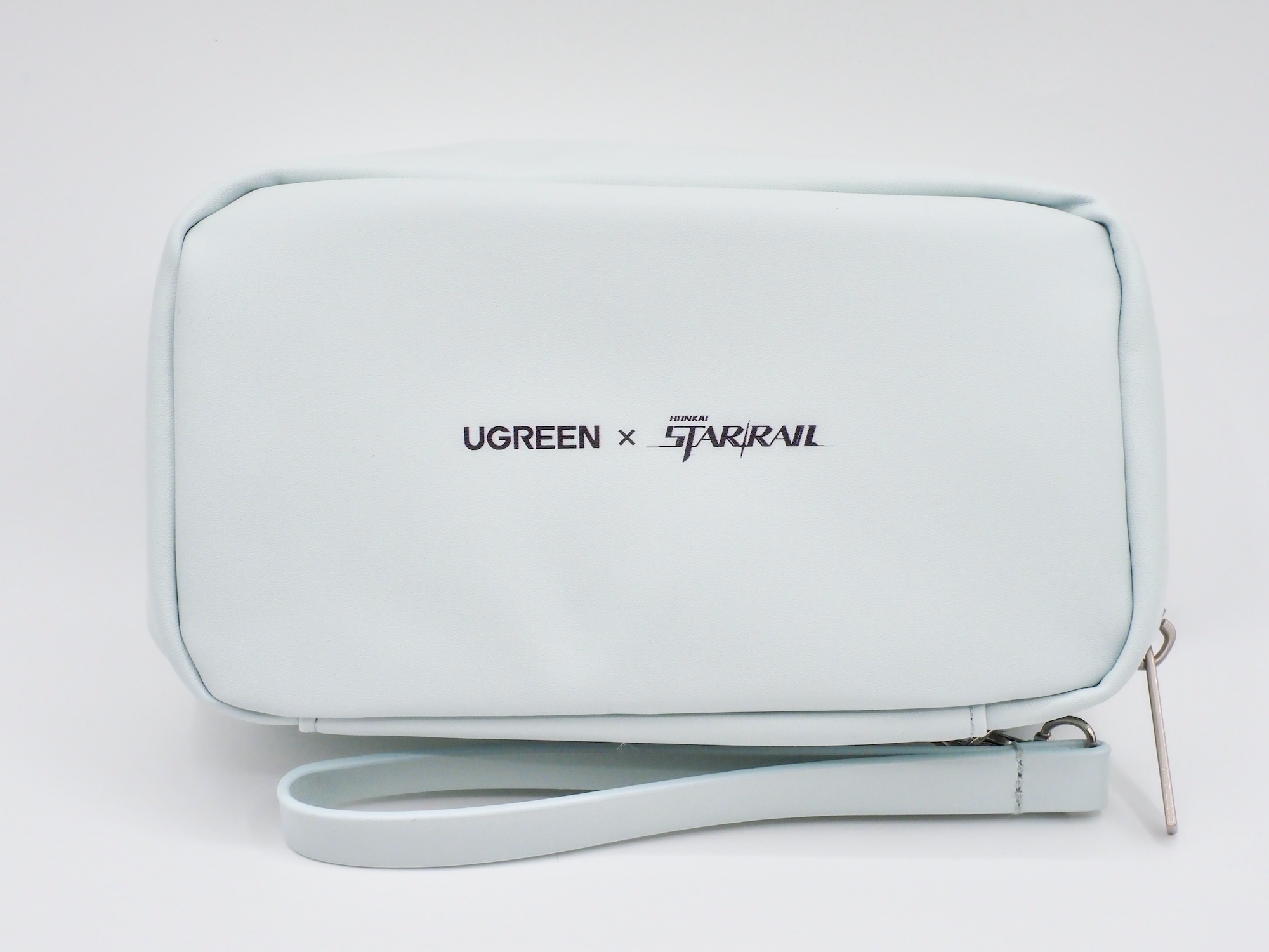 背面には「UGREEN × 崩壊：スターレイル」のコラボロゴ