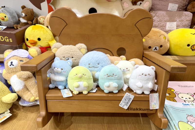 「サンエックスショールーム」にはサンエックスキャラクターのグッズがズラり