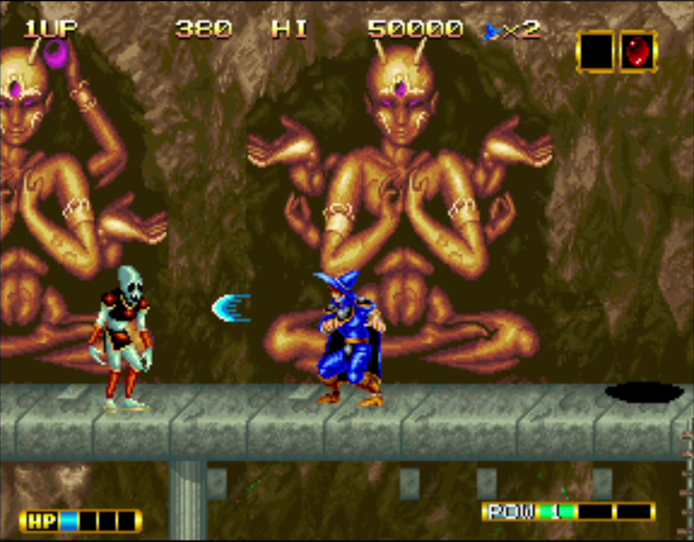 初期のSNKは格闘ゲーム以外にも様々なタイトルを開発していた。画面上はPS4版アケアカNEOGEO「マジシャンロード」。画面下はPS4版アケアカNEOGEO「サイバーリップ」