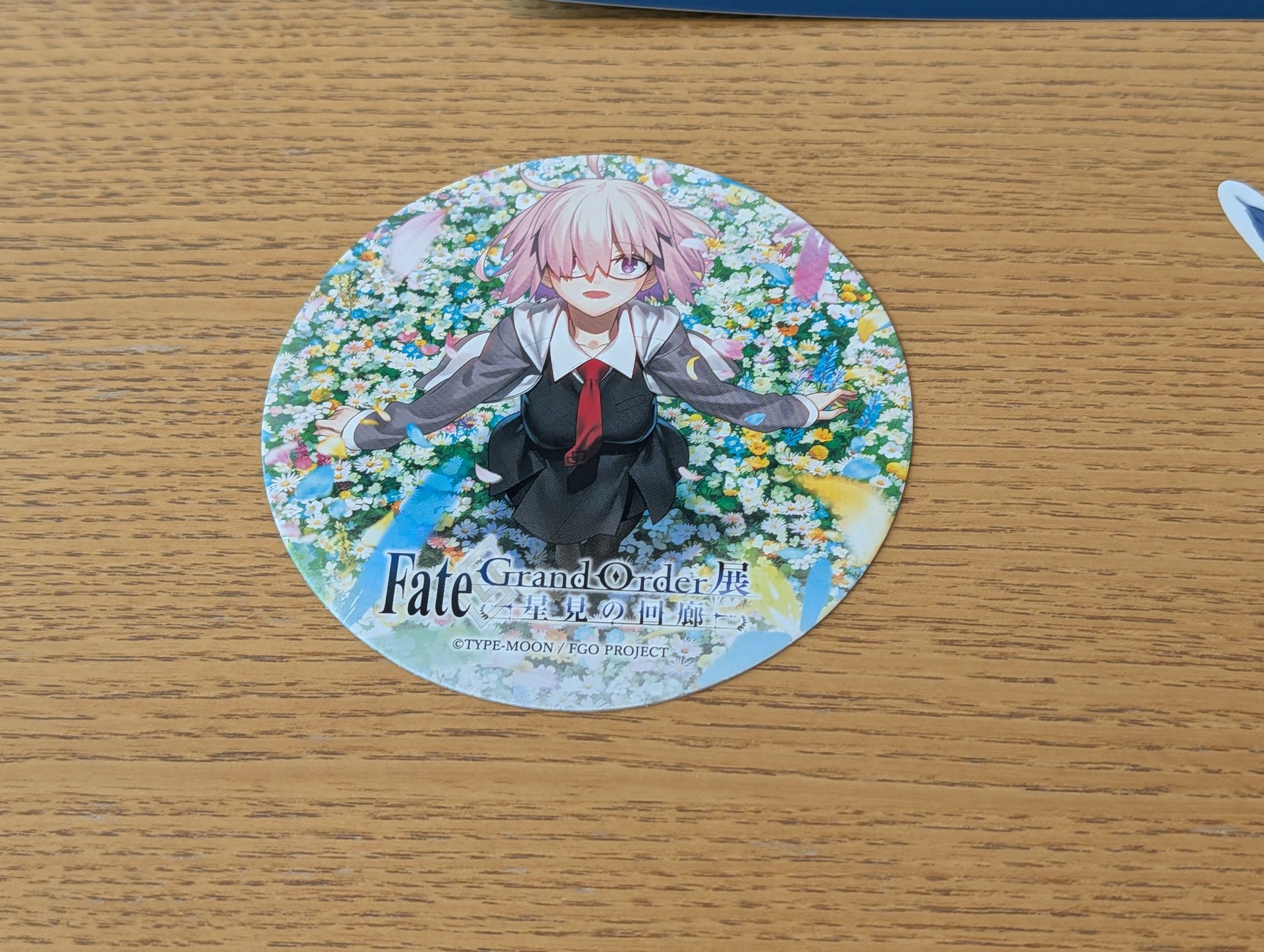 メニューを注文するとオリジナルコースターがプレゼントされる