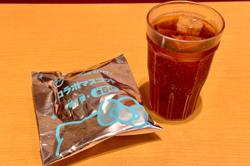 第1弾 ハローキティ コラボマスコット付き ソフトドリンク