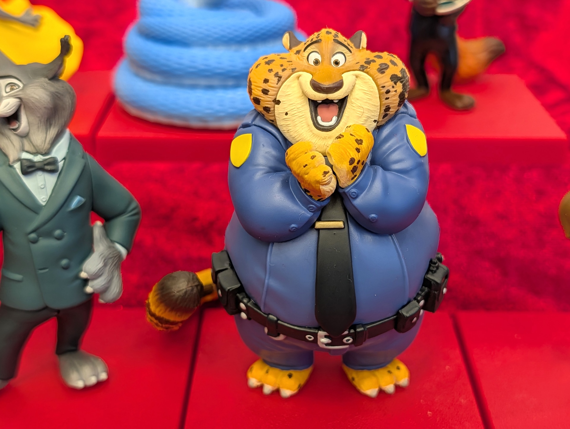 クロウハウザー(全高約8.9cm)