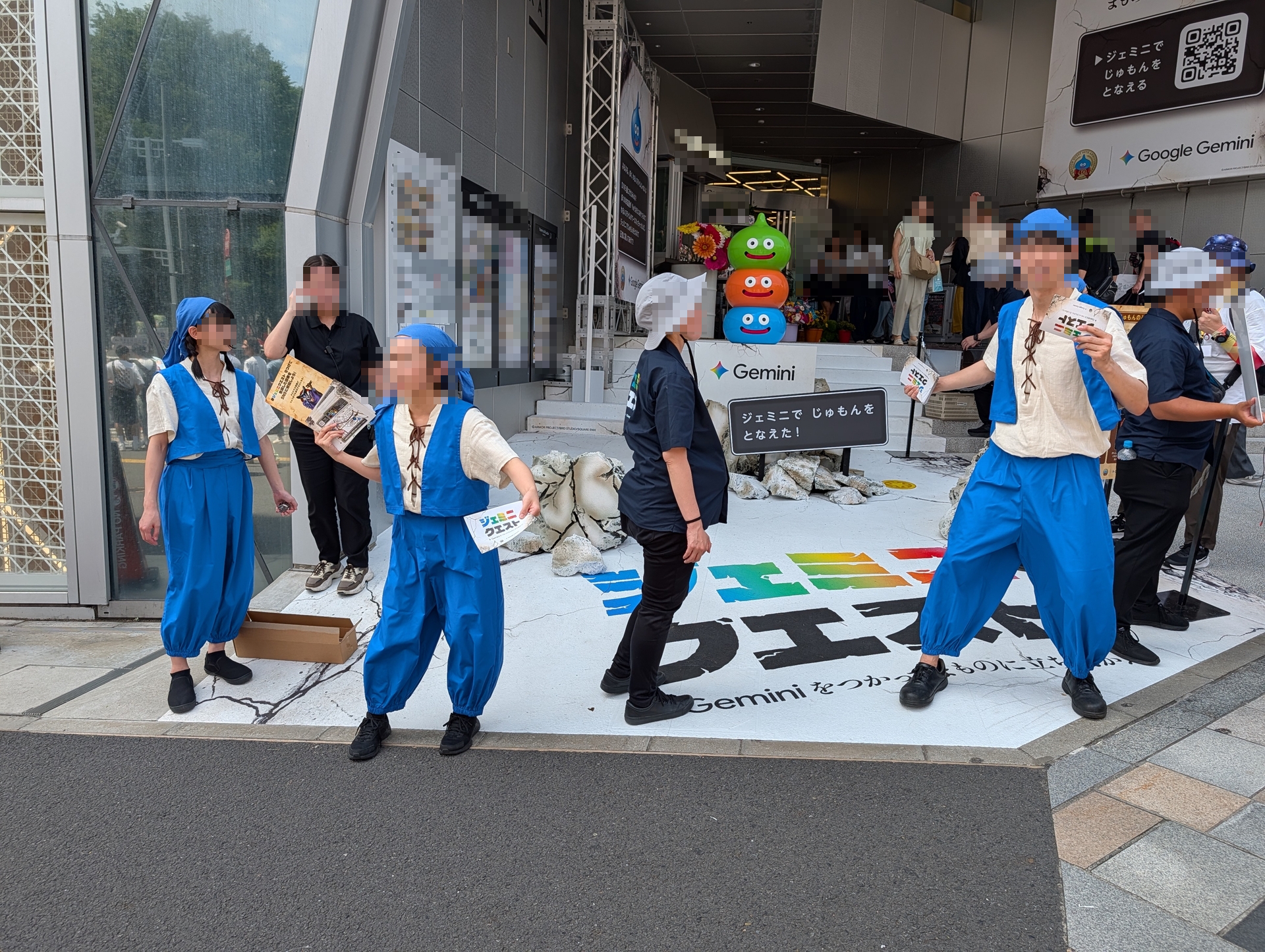 原宿のもう1つの特設エリア「東急プラザ原宿『ハラカド』」はビル入口横に設置されているため、特設サイトからの事前予約が必要だ
