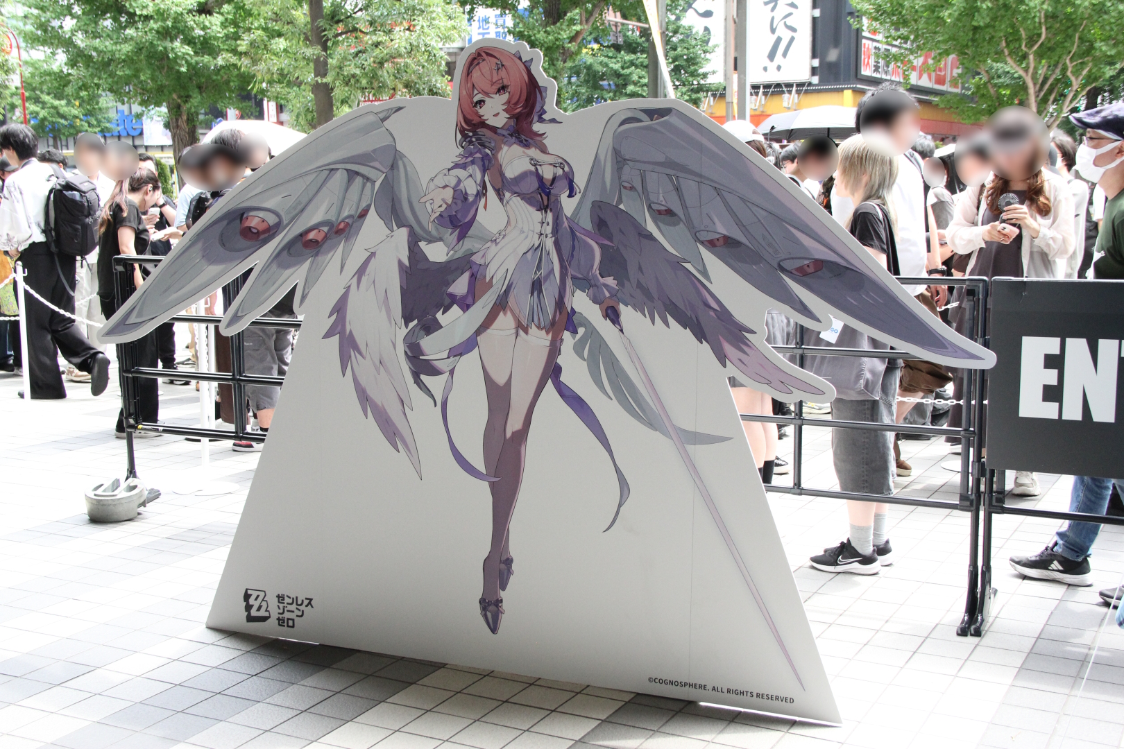 会場にはボンプの着ぐるみが歩いていたり、登場キャラクターのパネルなども展示されている。この機会に、逃さず撮影しておきたい