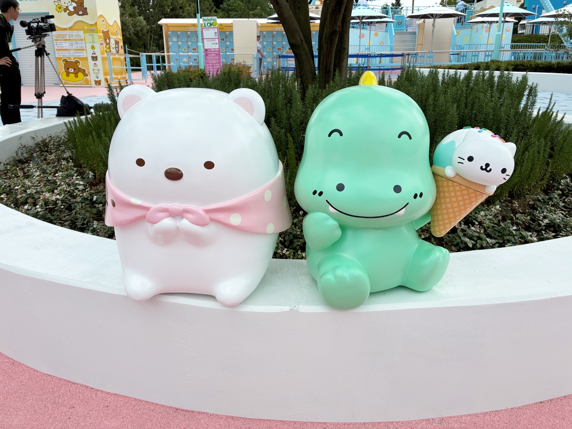 紹介した以外にもエリア内にはキャラクターたちがたくさん。ぜひじっくりと探索していただきたい