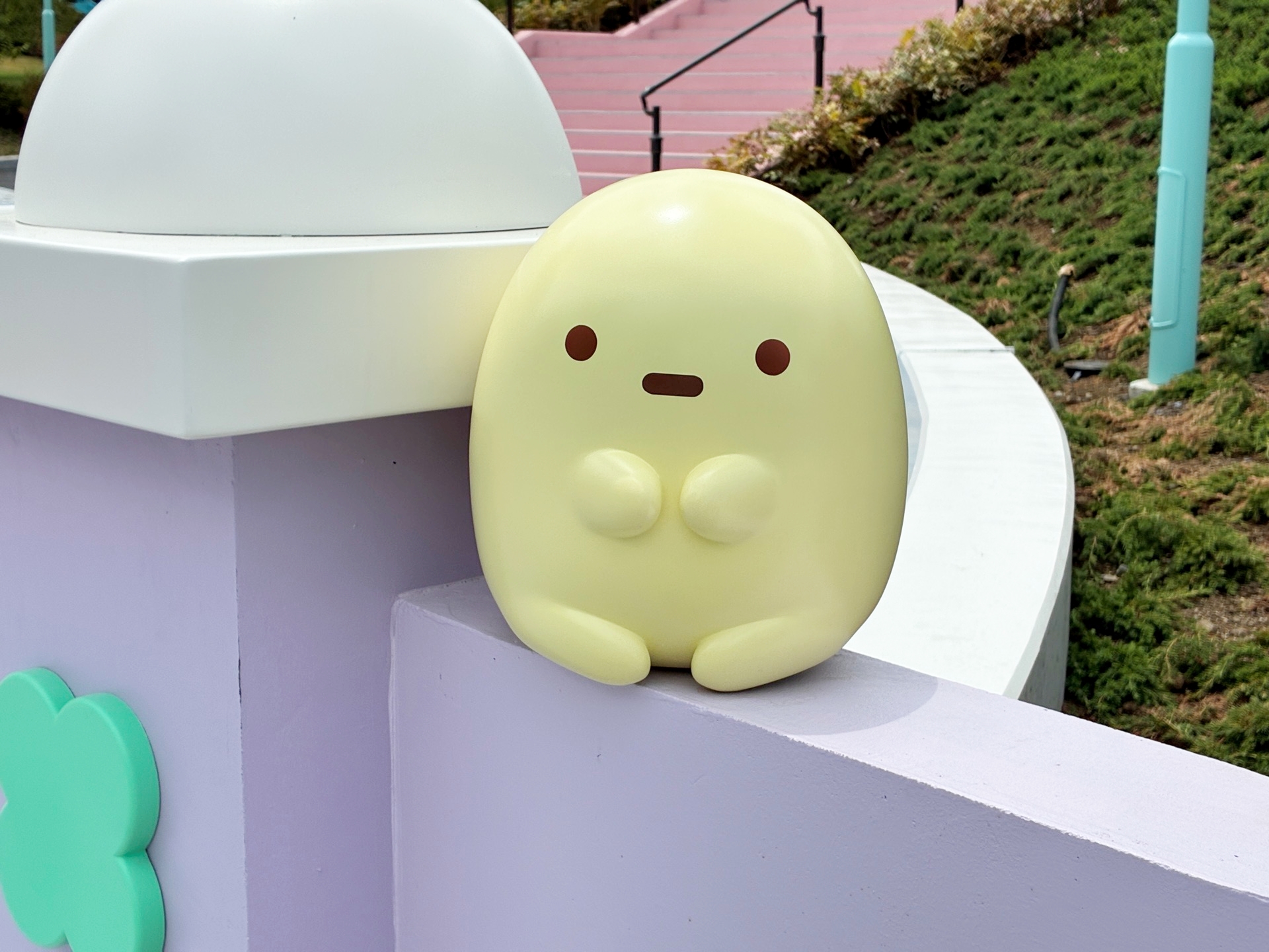 紹介した以外にもエリア内にはキャラクターたちがたくさん。ぜひじっくりと探索していただきたい
