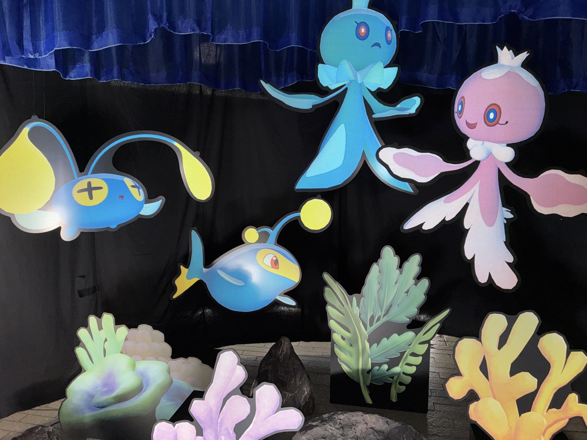 深海ピカピカフォトスポット