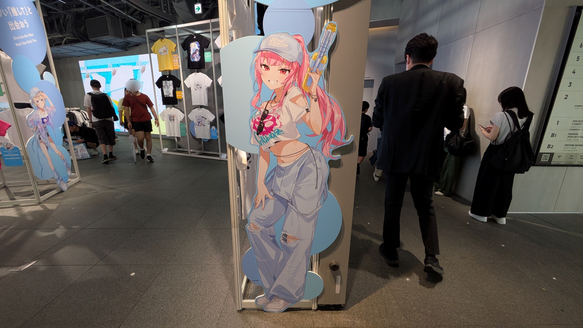 会場の各所にはKVのホロメンたちが配置されている