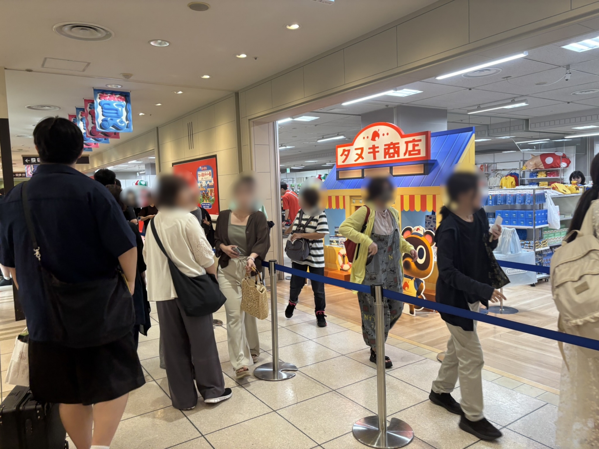 整理券制ということもあって、催事場自体は比較的おだやかに買い物ができる