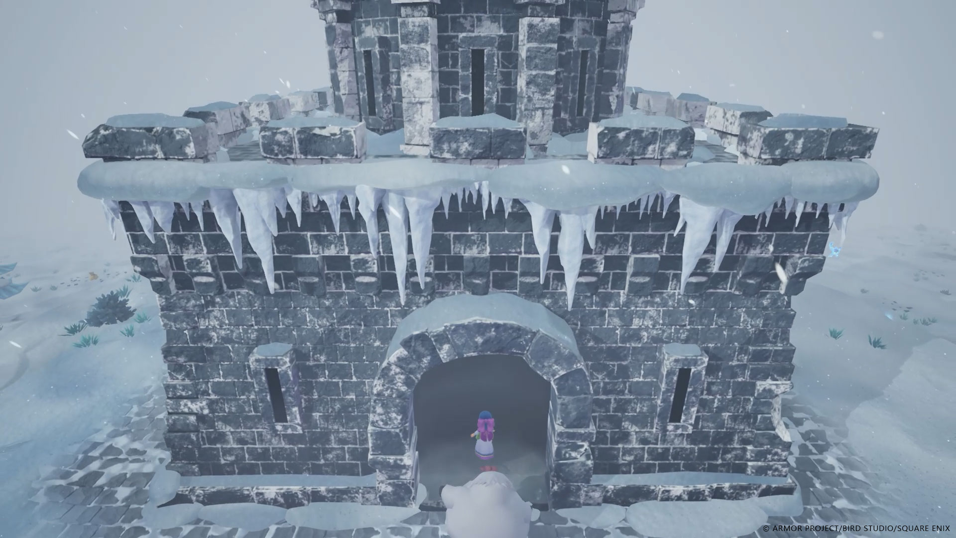 雪山の頂上に氷柱だらけの塔が……!? ダンジョン探索には危険が伴うが、未知のモンスターやお宝が待っていることも