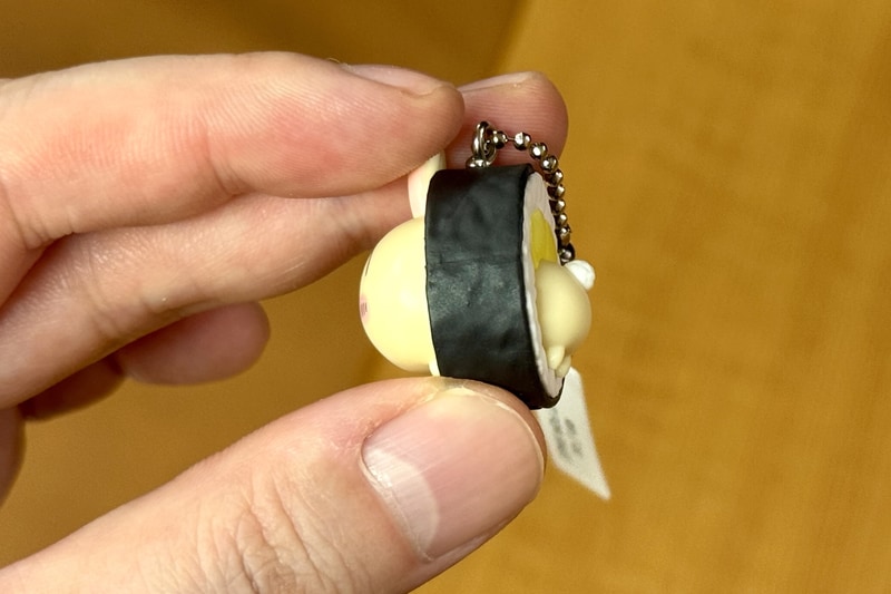 横から見るとこんな感じ。プリッとはみ出たおしりがむちゃかわ！