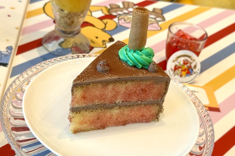 英雄をたたえるケーキセット 1,790円