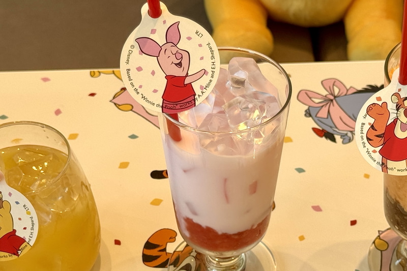 ＜ピグレット＞ストロベリーミルク 990円