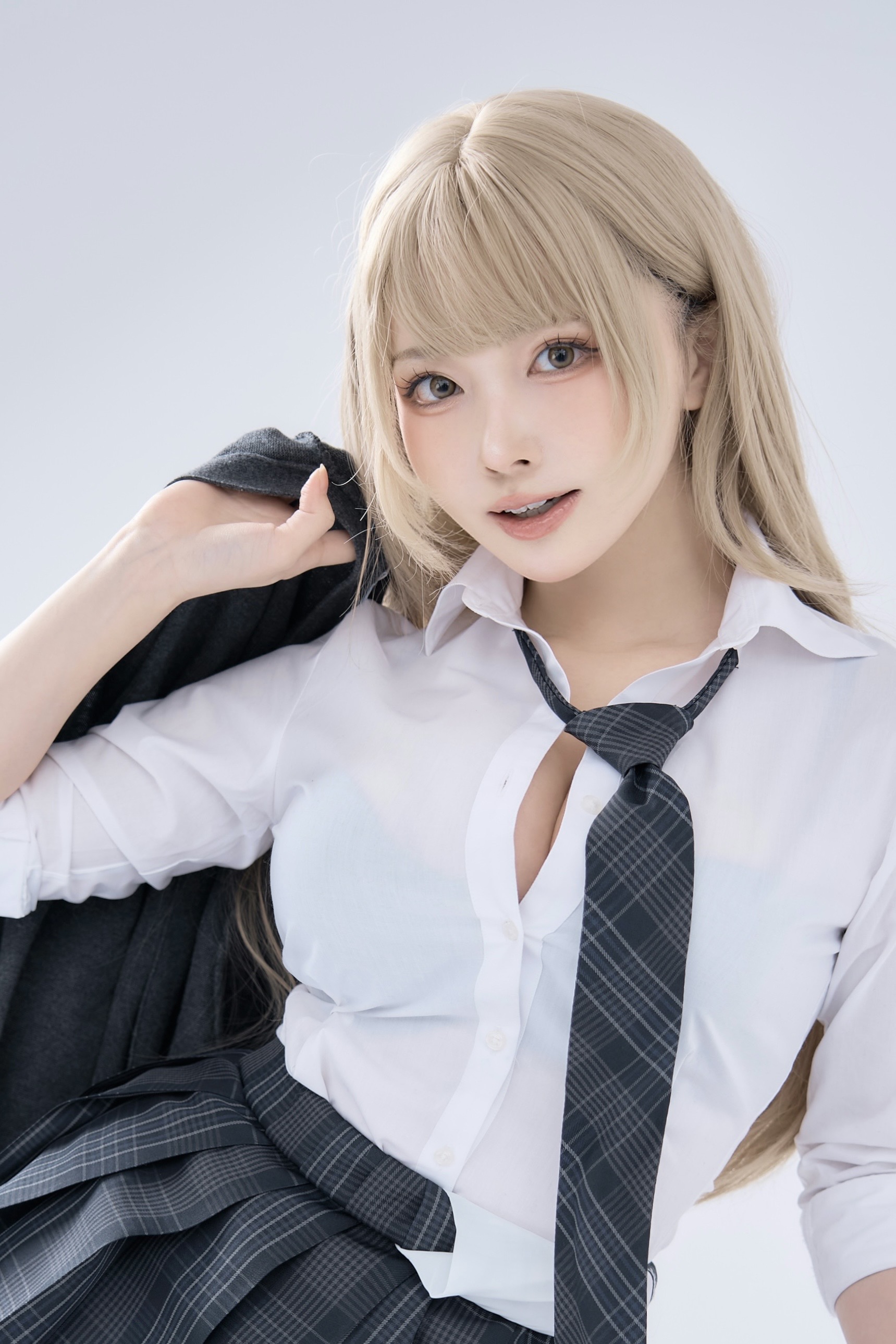 アシスタント シスルさん