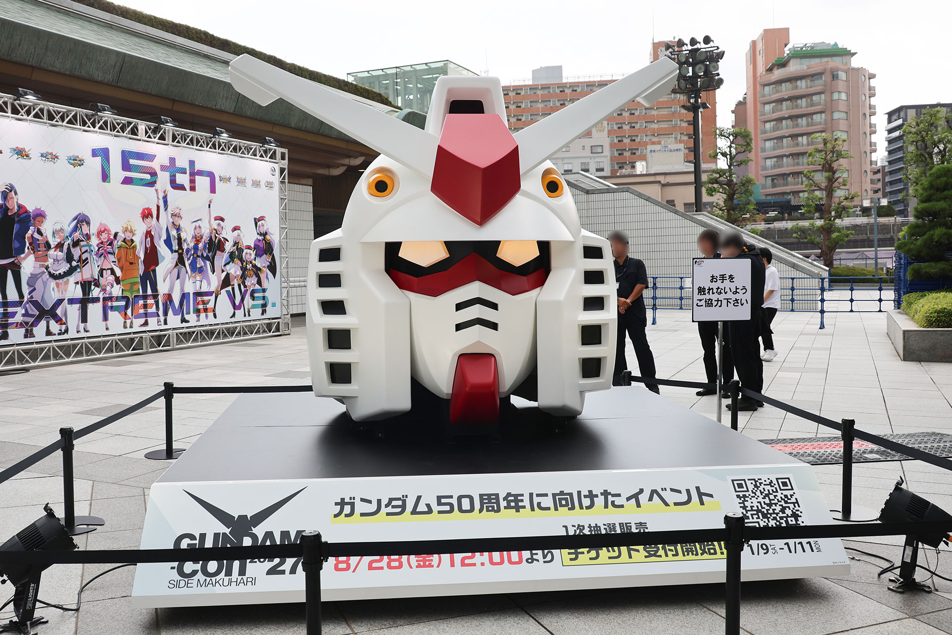 もちろんおなじみの「ガンプラ1/1ガンダムヘッド」も設置されていた