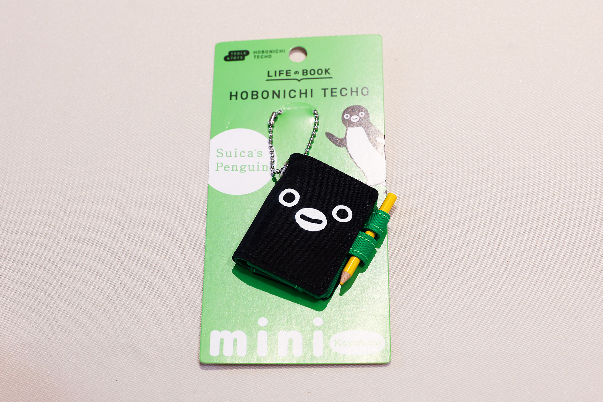 「ほぼ日手帳 mini キーホルダー（Suicaのペンギン）」。価格は1,320円