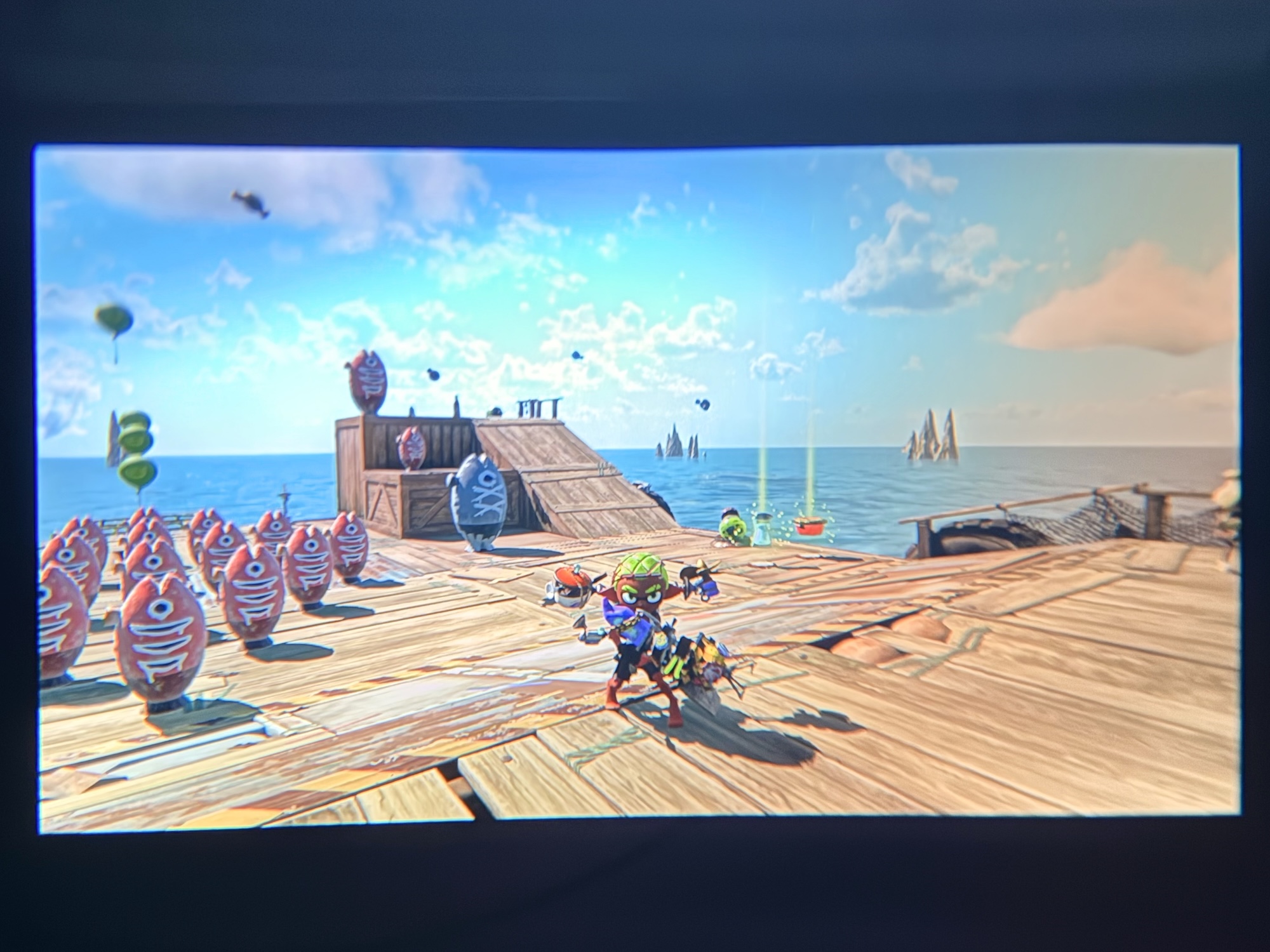 今回は「スプラトゥーン レイダース」を重点的にプレイしたのだが、携帯モードでは味わえない迫力を味わえた