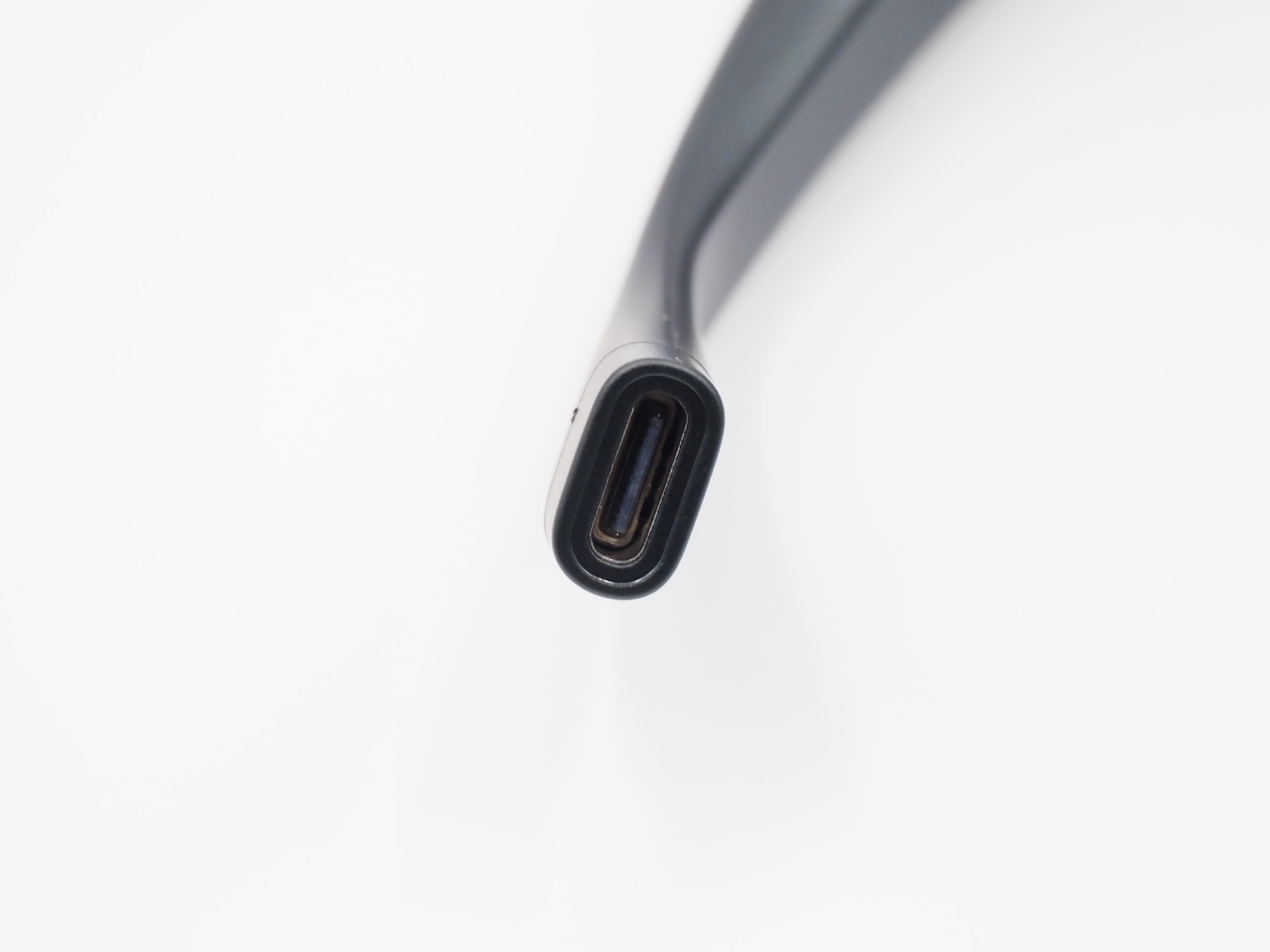映像入力はUSB Type-C