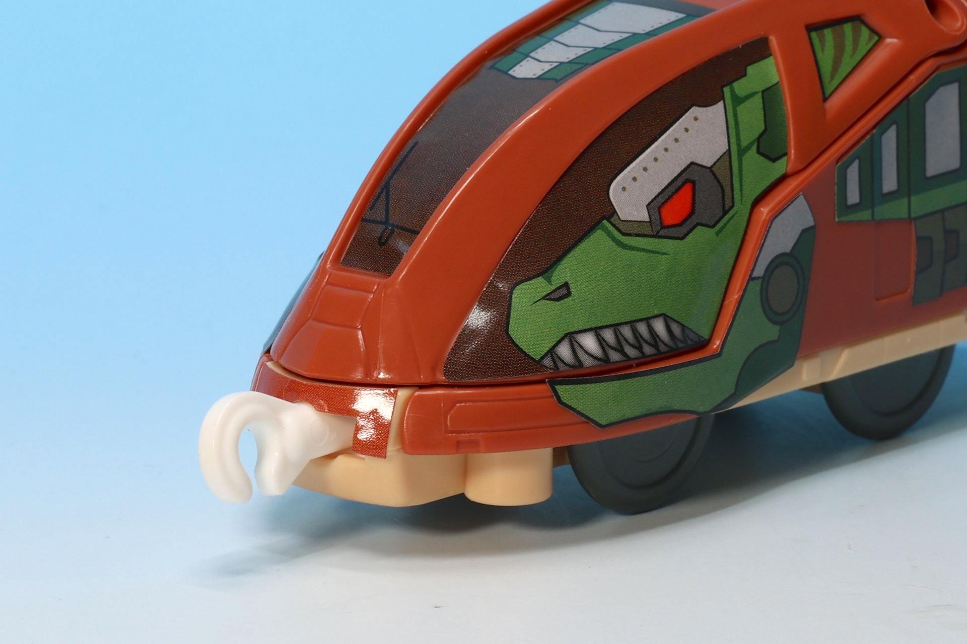 もちろん他の車両と連結させることも可能だ