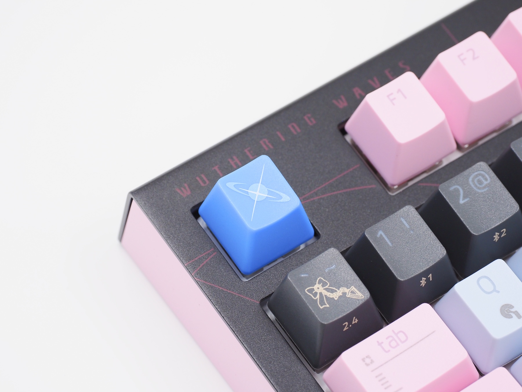 星声を彷彿とさせるESCキー