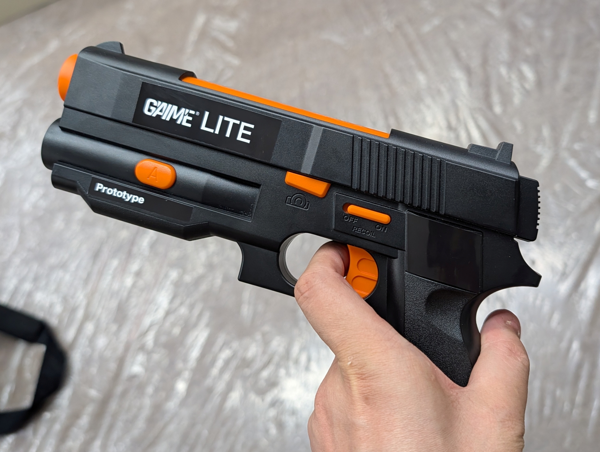 新たに開発されたワイヤレスの銃コントローラーシステム「G’AIM’E LITE」