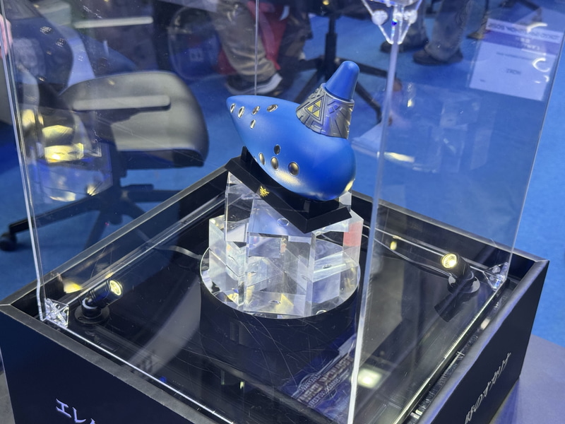 ケースでの展示はいかにも貴重なアイテムといった感じがして良き