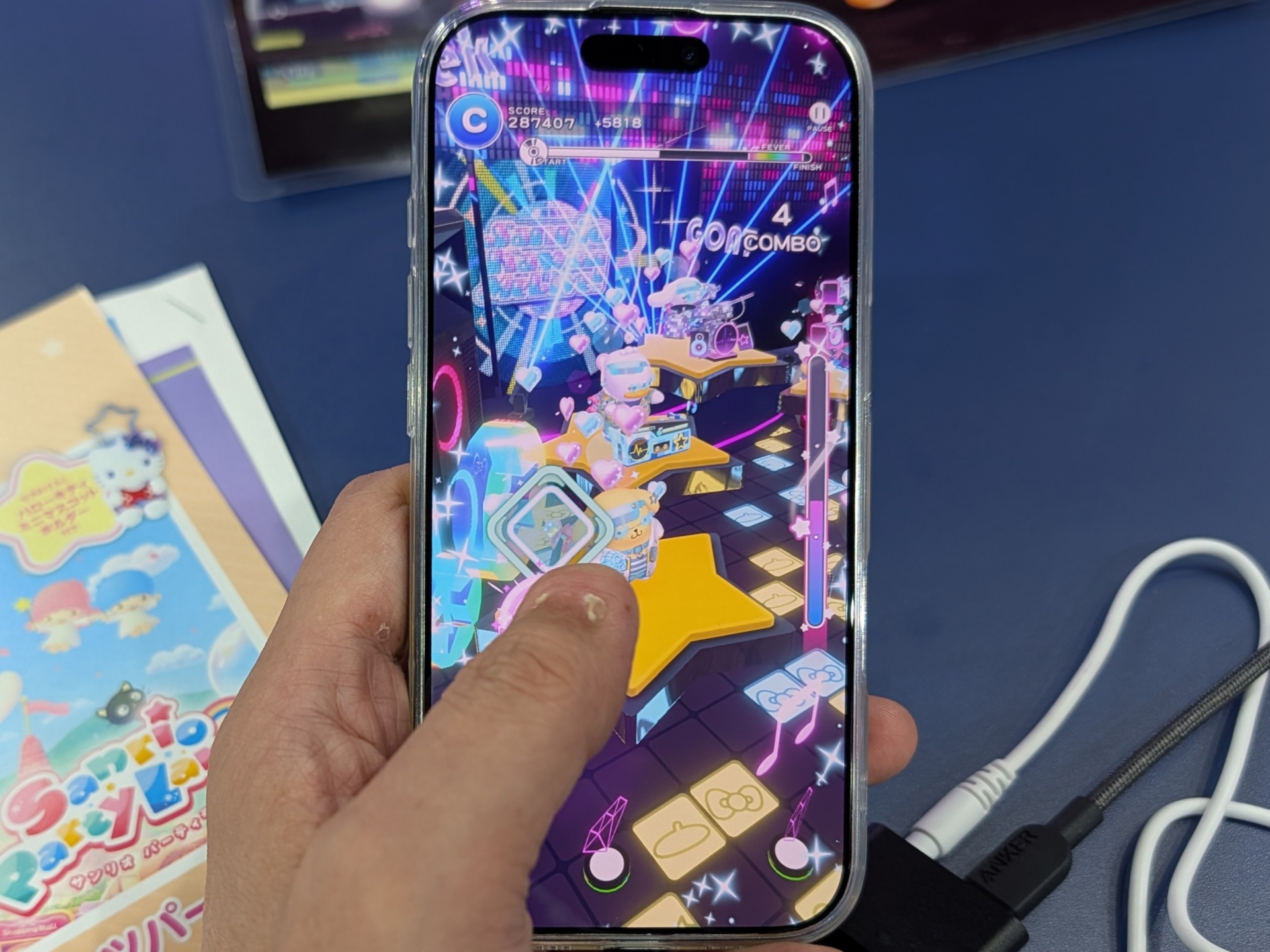 「パフォーマンスモード」におけるフリック操作については、向きを気にせず任意の方向にフリックすればOK